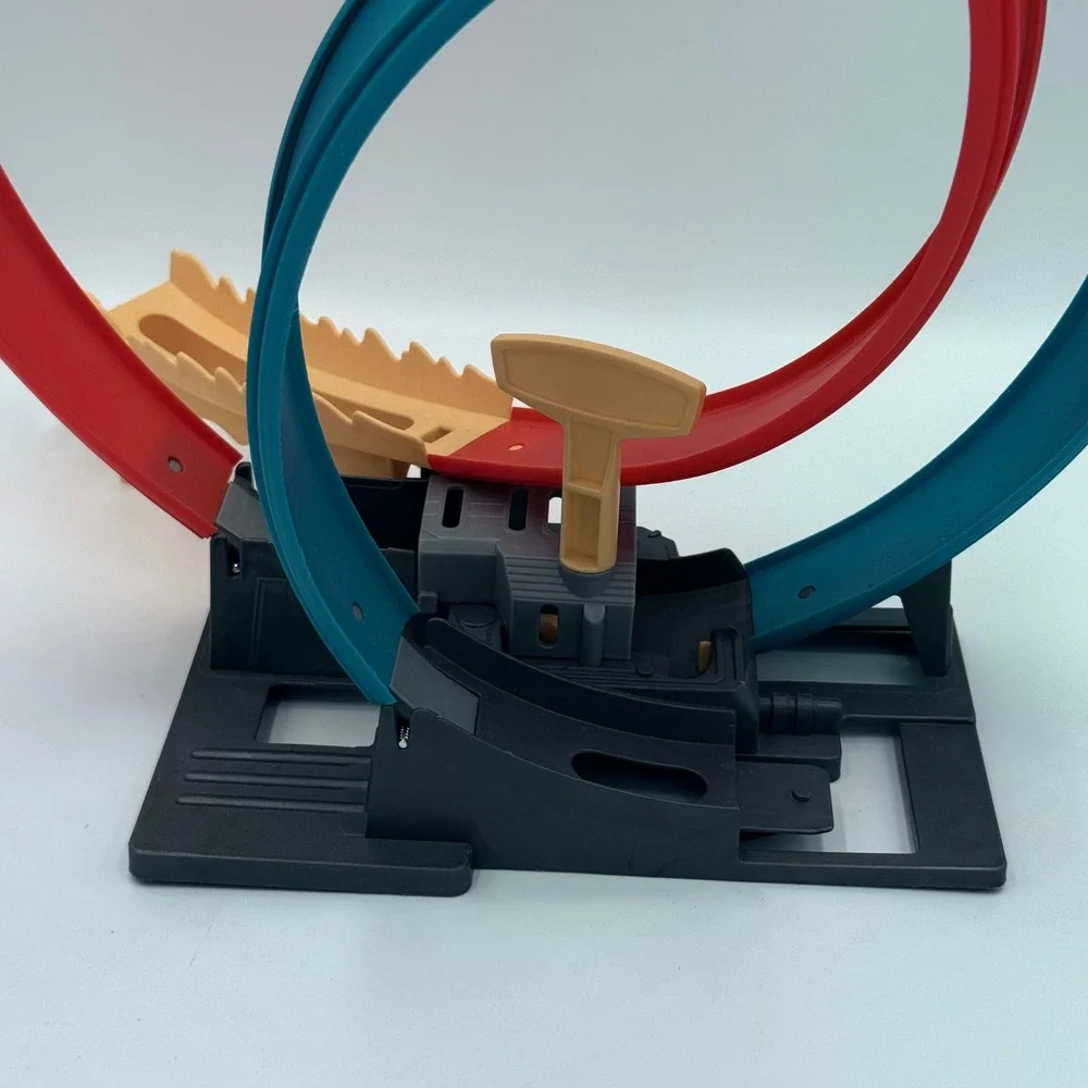 Hot Wheels Energy Track V8479 Incomplete Set for Parts Repair Base Loops 2011